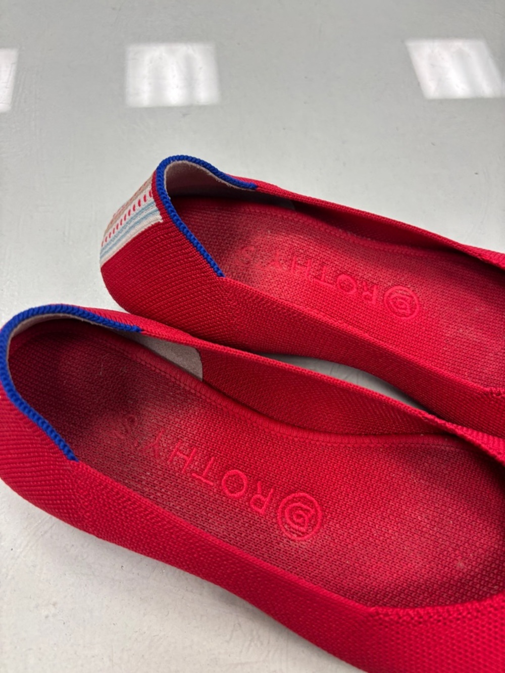 Rothy's Red square Pointed Slip-On Flats 7.5 - Picture 3 of 6